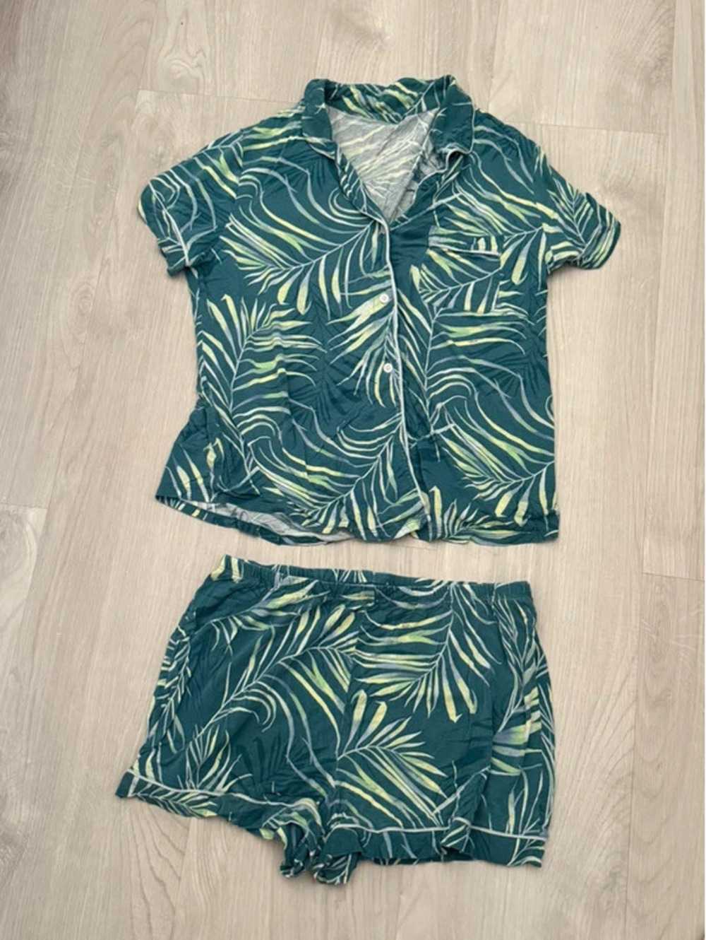 Stars Above Tropical Palm Print Pajama Short Set - Size M